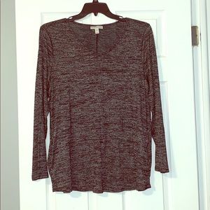 🌎 2/$18 Dana Buchmam long sleeve shirt